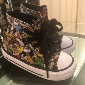 Converse Chuck Taylor Looney Tunes Sneaker.